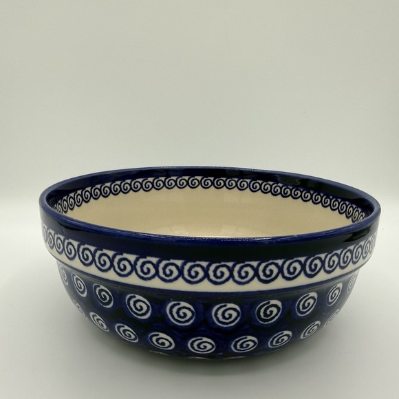 Boleslawiec Polish Pottery Serving Bowl Blue Spiral Pattern 7.5" Handmade - Picture 4 of 4